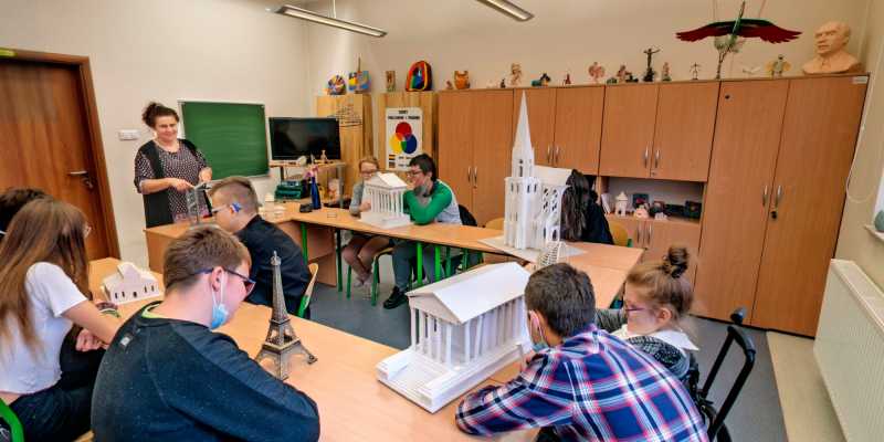Zdjęcie miejsca "Sala 020<br>Pracownia plastyczna"