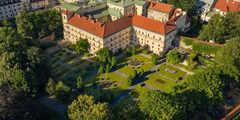 Zdjęcie miejsca " Muzeum Archeologiczne - panorama z drona"